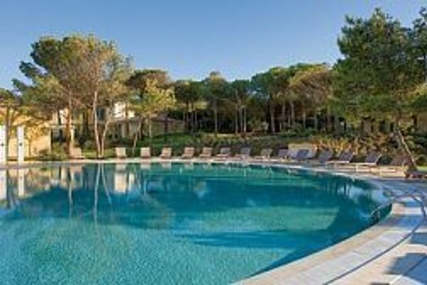 Golf Hotel Is Arenas Luxury Resort (Narbolia)